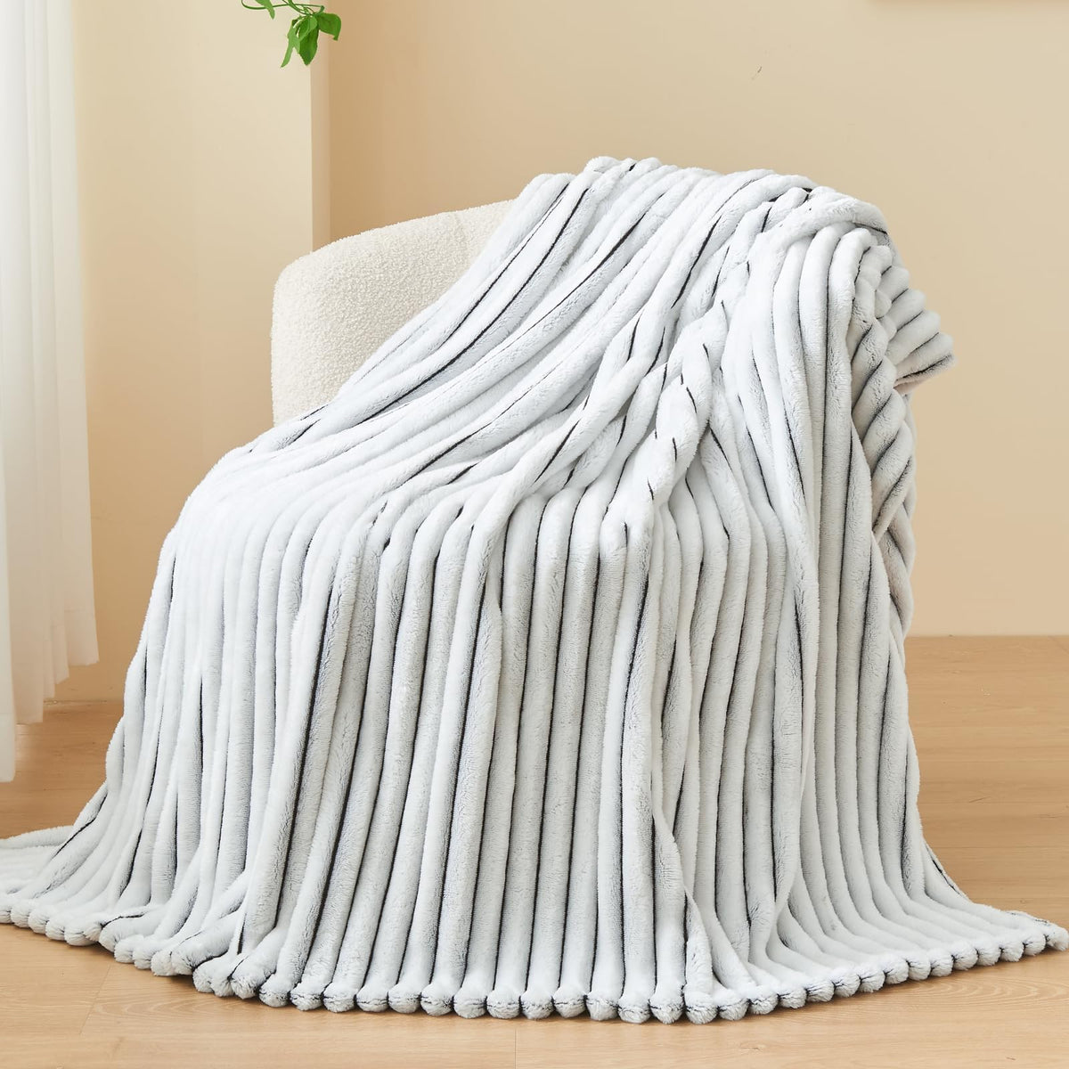 NEWCOSPLAY Fleece Ribbed Cozy Throw Blanket for Couch, Pink, 50"x60"