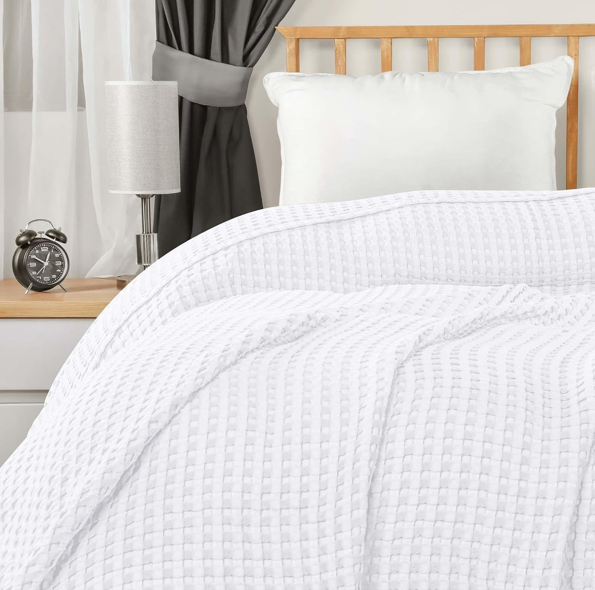 Utopia Bedding 100% Cotton Waffle Blanket Queen Size White, 90x90 Inch