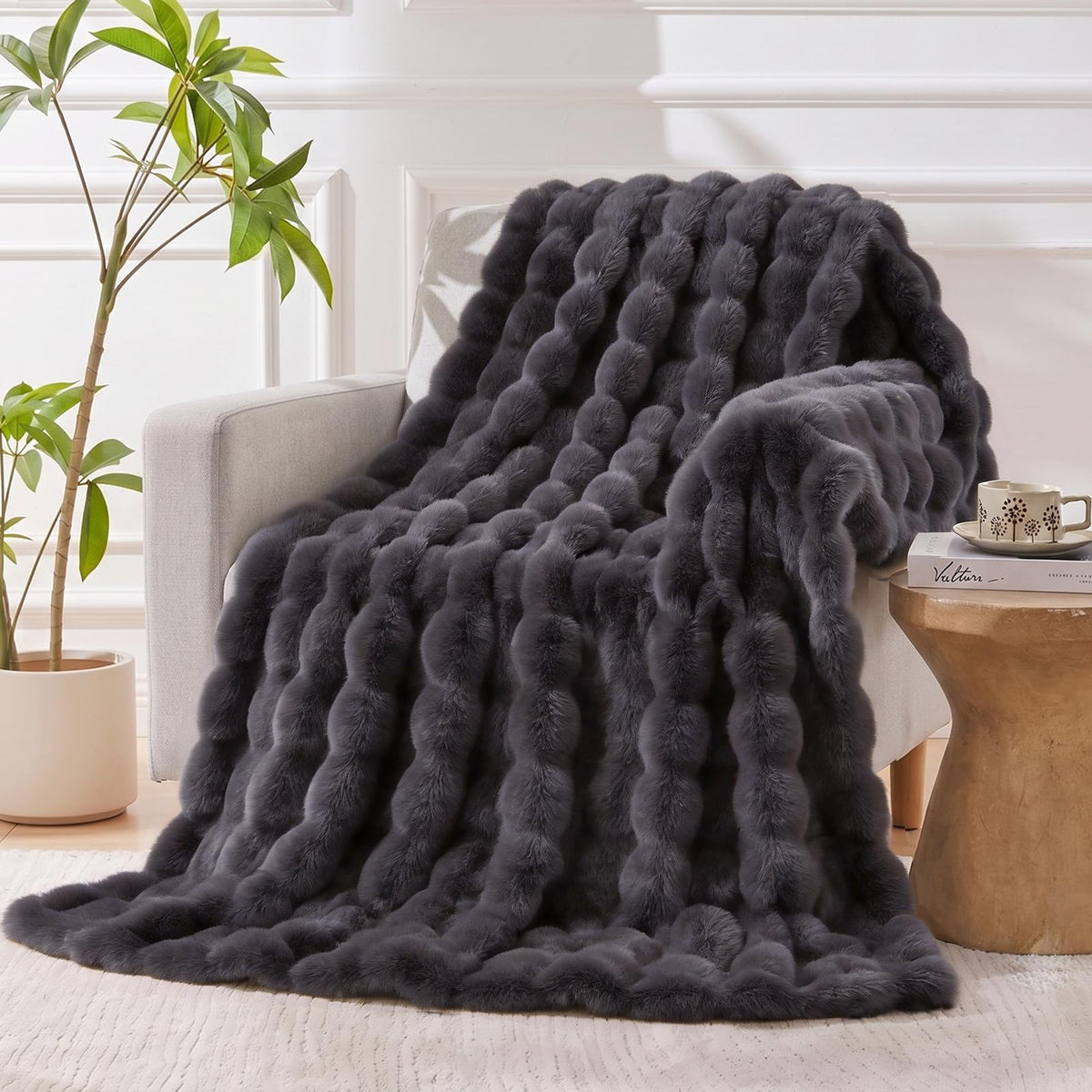 Faux Fur Throw Blanket for Couch, Luxury Cozy Soft Fluffy and Fuzzy Plush Rabbit Fur Bubble Blanket for Sofa Bedroom Living Room, Mothers Day Birthday Gifts for Women
