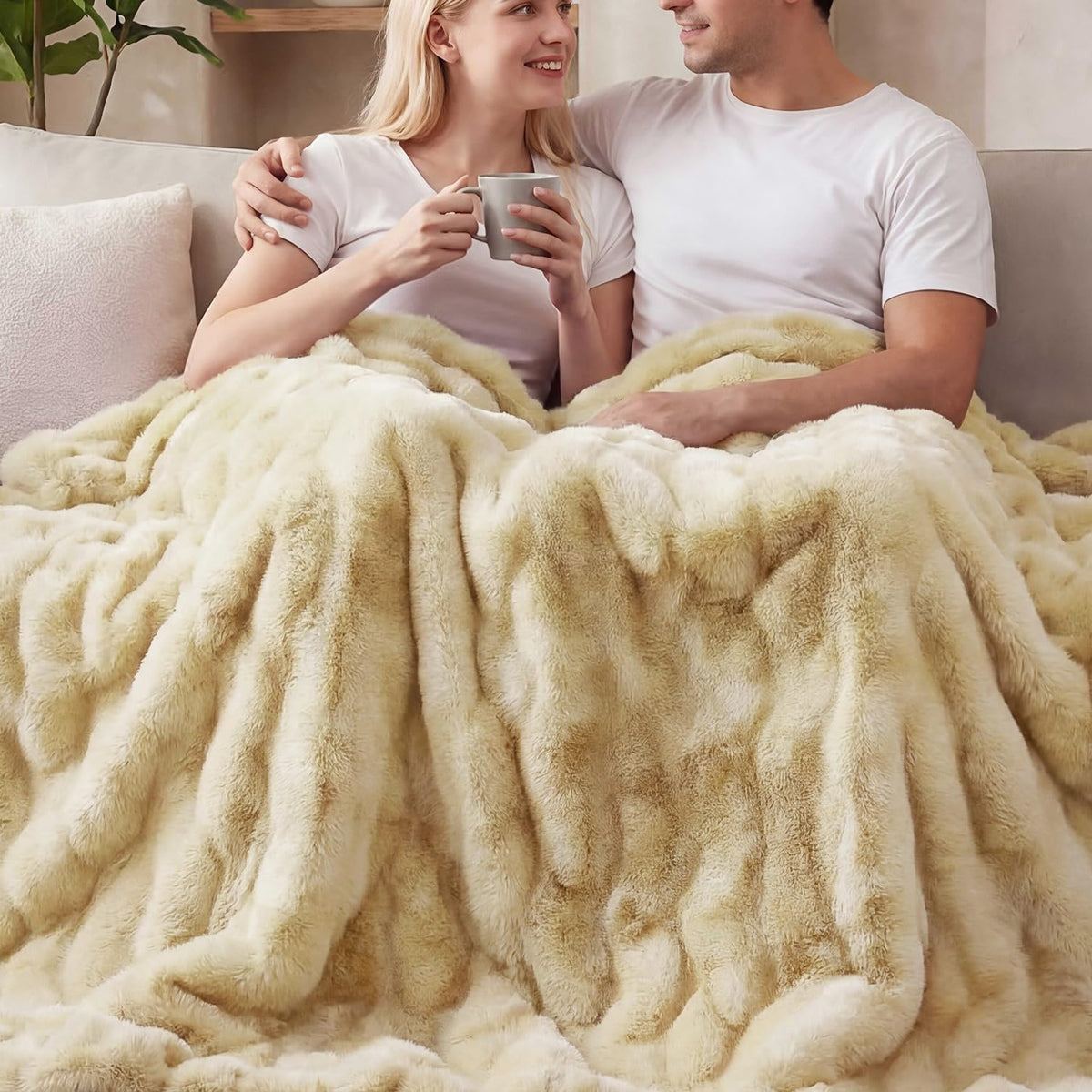 ORINOVA Pink Fluffy Double Sided Blanket for Couch Living Room Faux Fur 50x60 Fuzzy Throw No Shed Blanket for Bed Soft Furry Bed Cozy Comforter Home Decor Gifts 860 GSM
