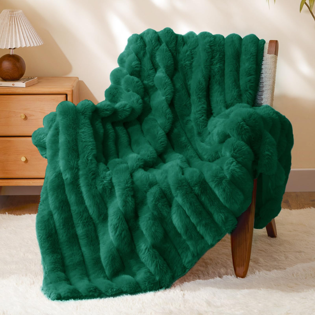 BEDELITE Faux Fur Throw Blanket for Couch, 770GSM, 50" x 60", Cream