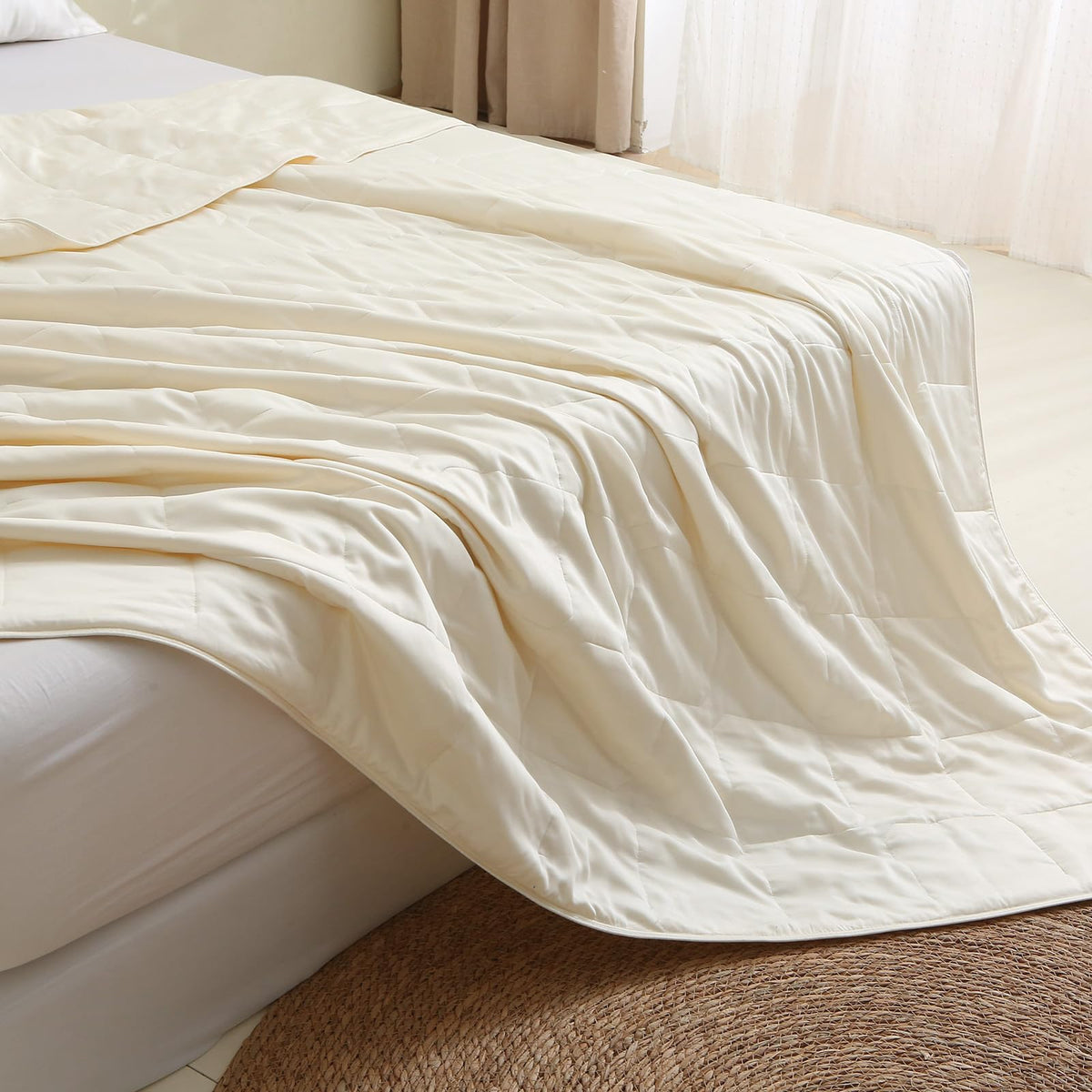 EP Mode Lightweight Quilt Blanket for Summer, Viscose from Bamboo Fabric & Filling, Natural, Breathable & Machine Washable- Sandshell, King