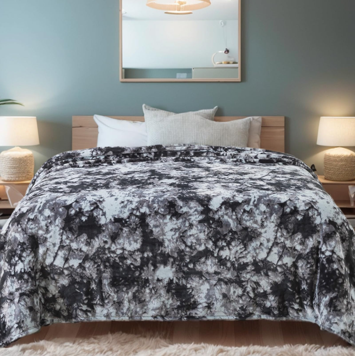 Fleece Blanket Queen Size for All Season 350GSM - Premium Lightweight Anti-Static Throw for Queen/Full Size Bed Extra Soft Brush Fabric Warm Sofa Thermal Blanket 90" x 90"(Dark Gray Queen)