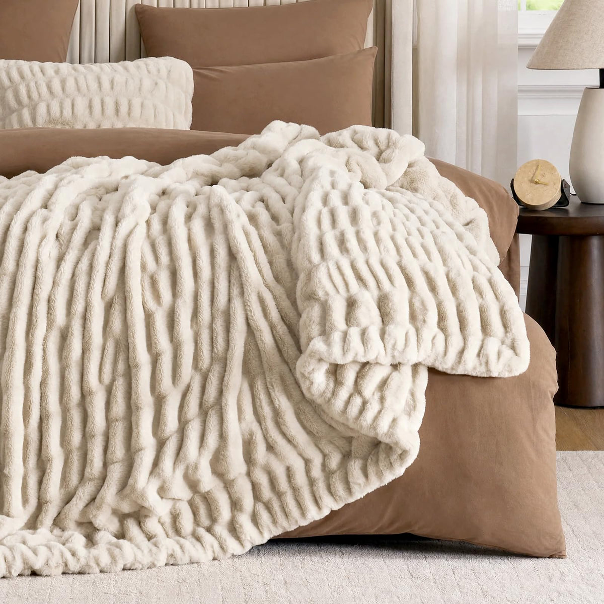 Cozy Bliss Double-Sided Soft Faux Fur Throw Blanket,50"x60", Cream White