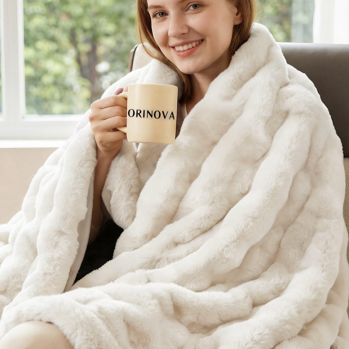 ORINOVA Pink Fluffy Double Sided Blanket for Couch Living Room Faux Fur 50x60 Fuzzy Throw No Shed Blanket for Bed Soft Furry Bed Cozy Comforter Home Decor Gifts 860 GSM