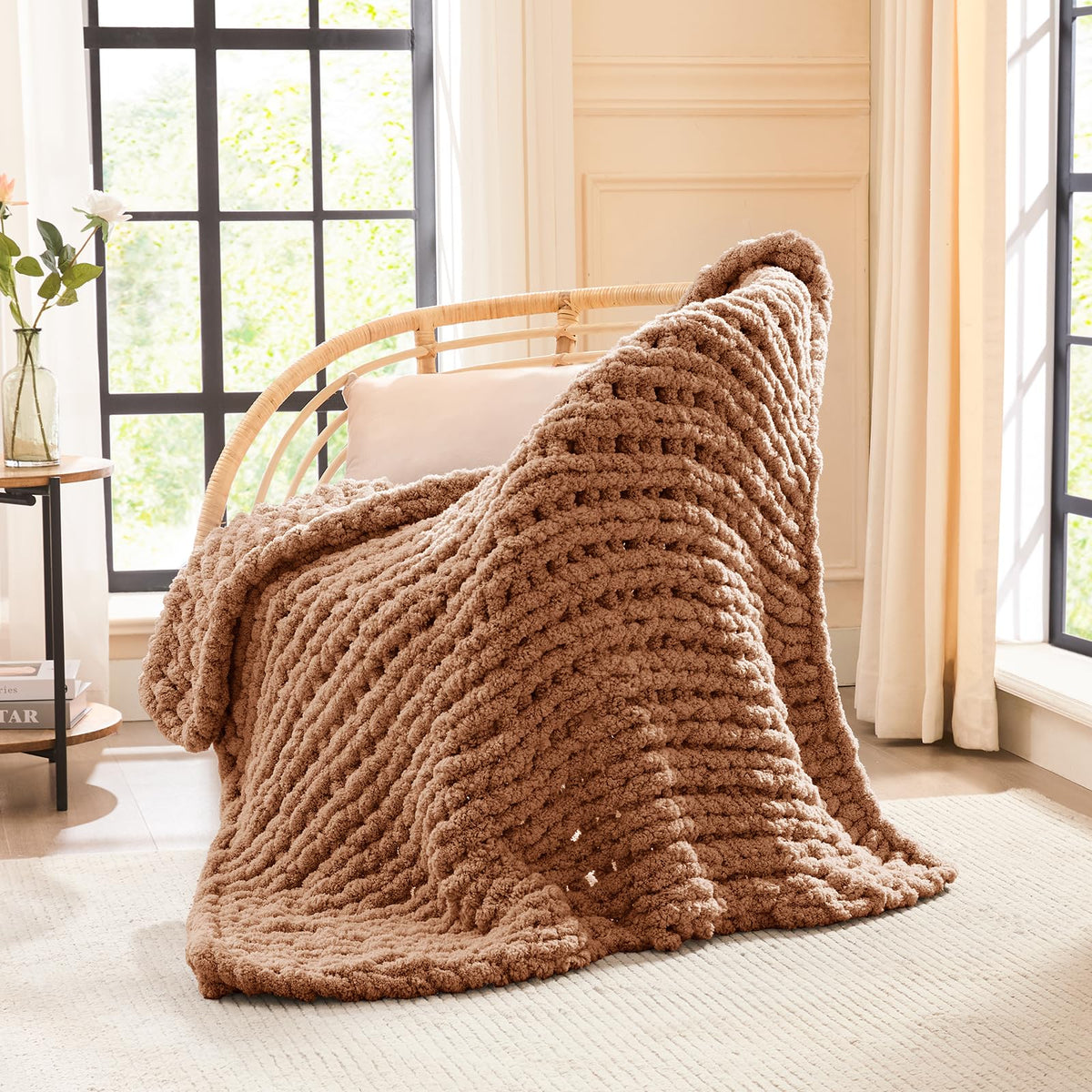 L'AGRATY Chunky Knit Throw Blanket for Couch, 50'' x 60'' Knit Throw, Ivory