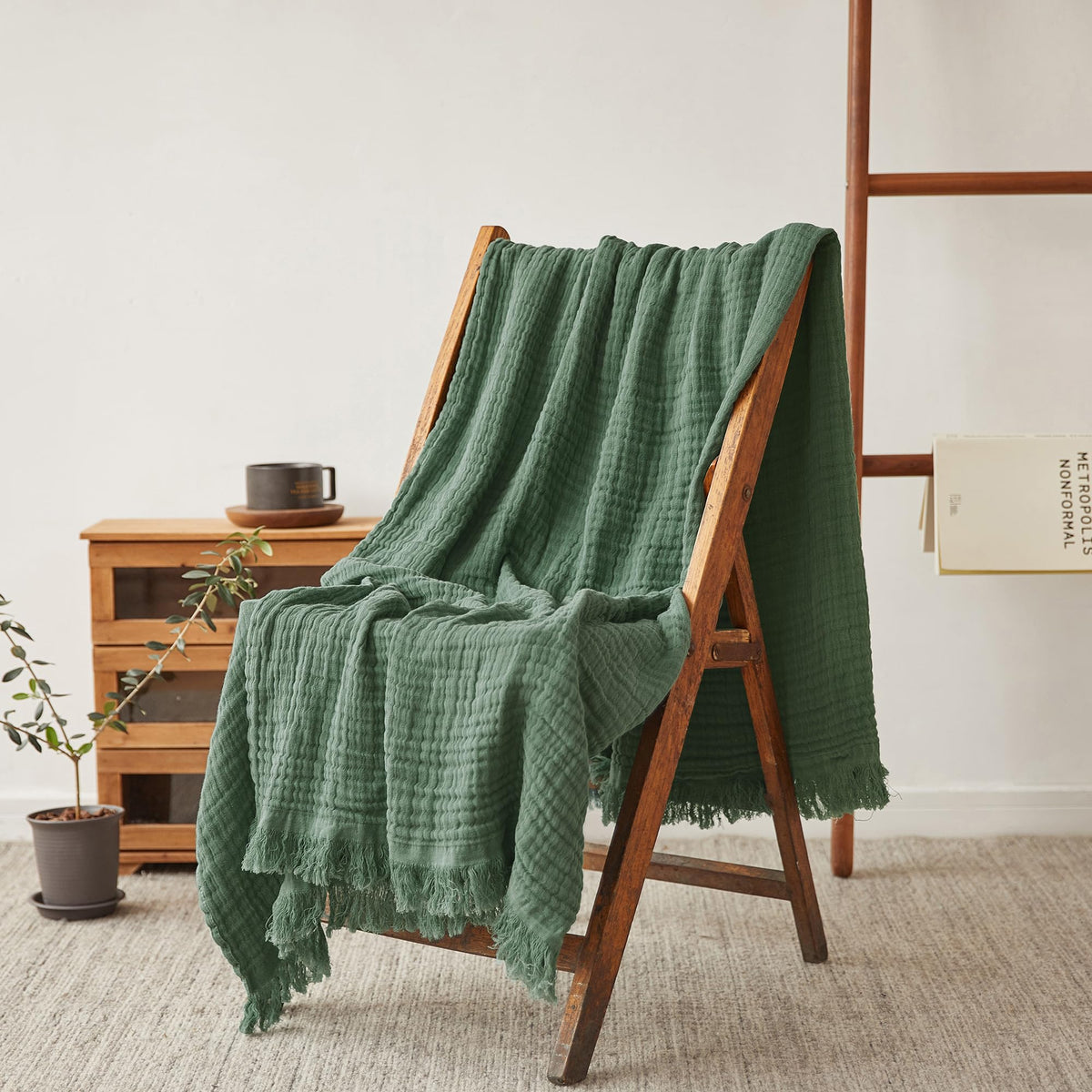 Simple&Opulence Cotton Muslin Throw Blanket for Bed, Couch, Knit Woven Gauze Blanket with Tassels, Soft Lightweight Cozy Pre-Washed Breathable Farmhouse Decoration for All-Season (Cream)