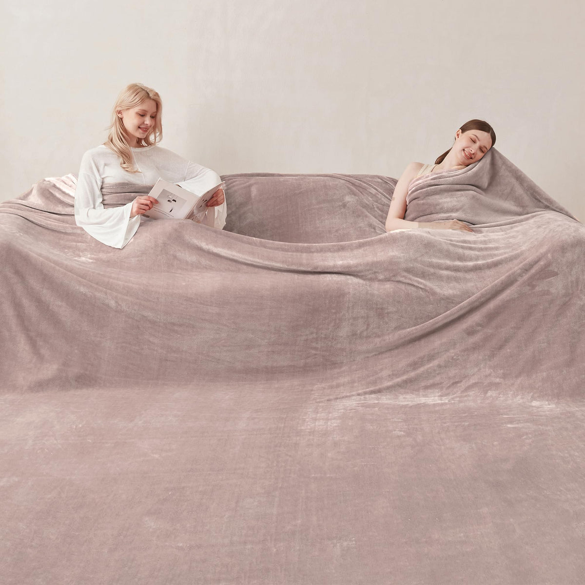 COOVA Oversized King Fleece Blanket 120x120 inches, Soft Cozy Warm Giant Extra Large 10'x10' Blanket for Bed, Sofa, Couch,Travel, Camping, California Huge Flannel Big Throw Blanket, Dark Grey