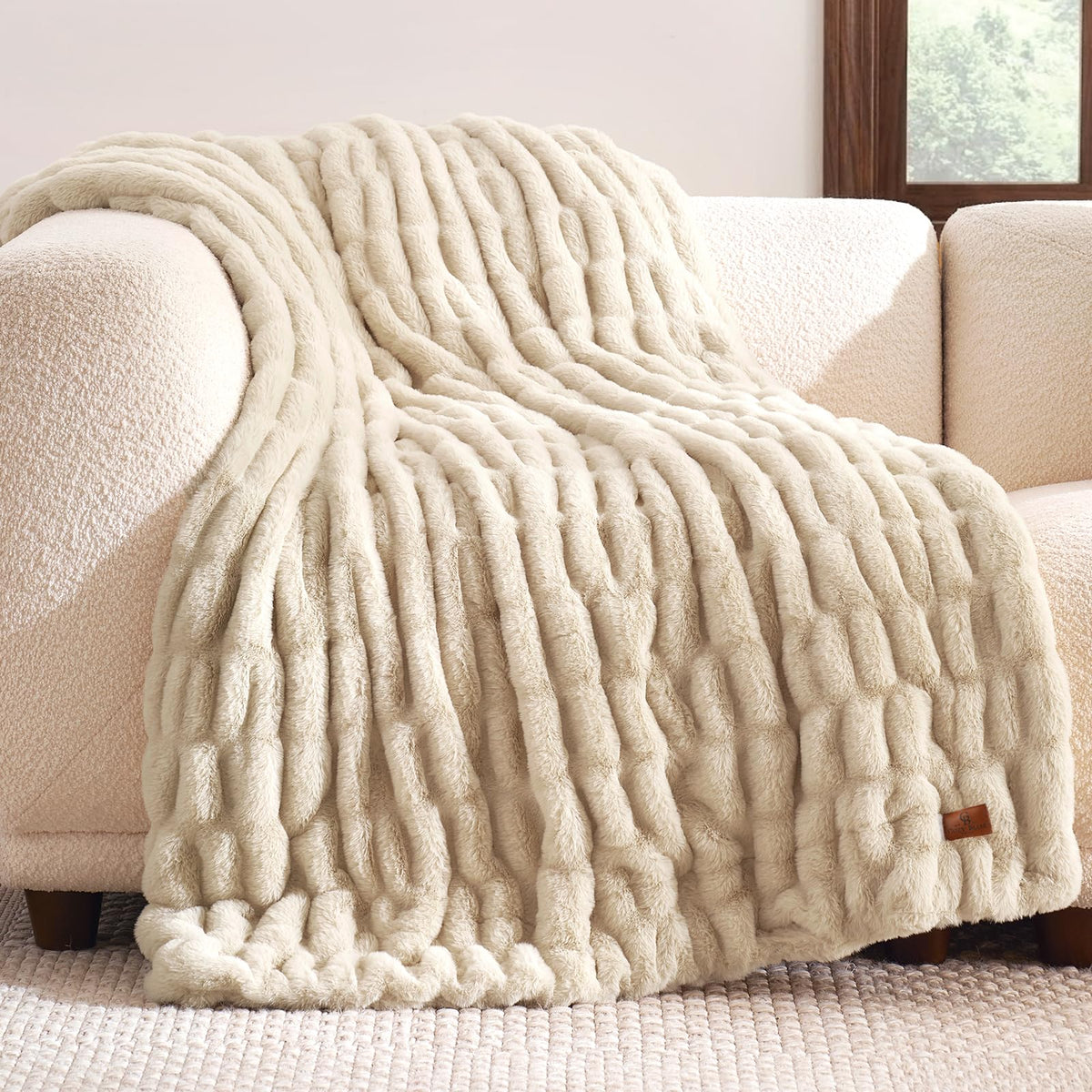 Cozy Bliss Double-Sided Soft Faux Fur Throw Blanket,50"x60", Cream White