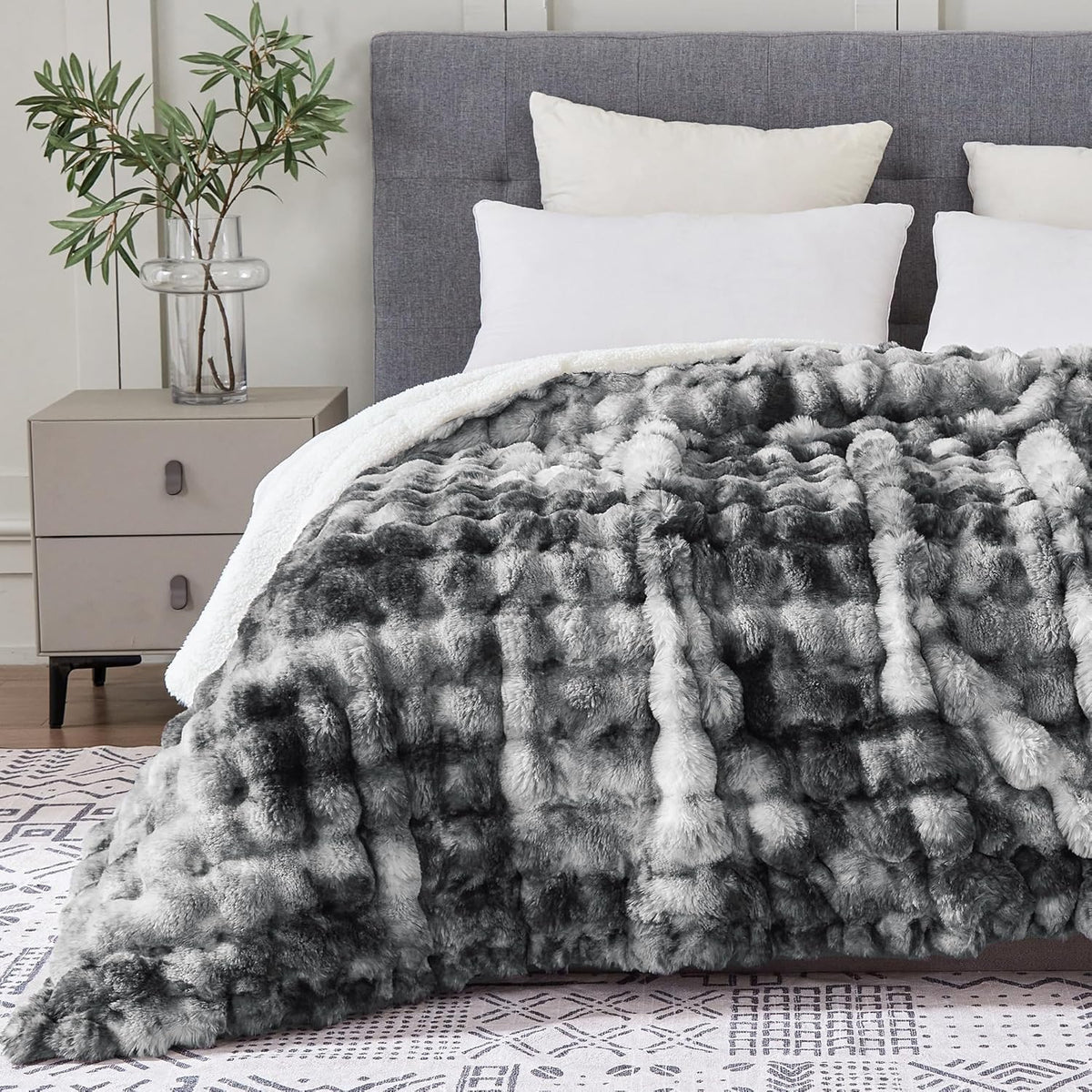 50"x60" Ultra-Soft Fuzzy Faux Fur Throw Blanket, Brown Tie Dye