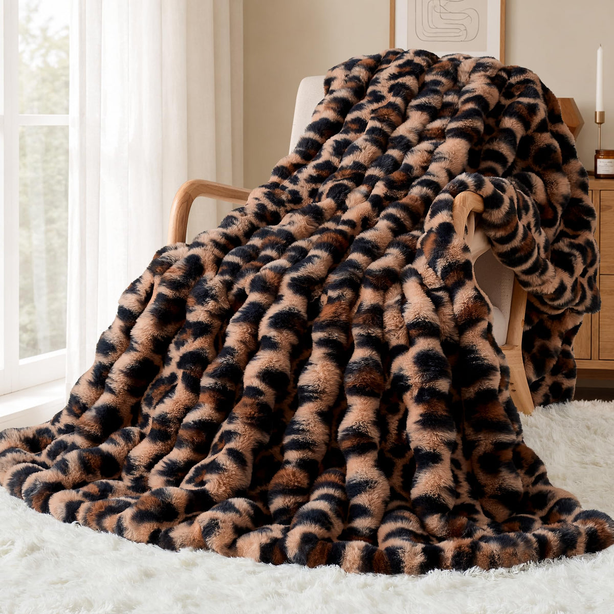 Touchat Luxury 1000GSM Faux Rabbit Fur Throw Blanket, Super Heavy Warm Cozy Blankets for Couch Bed Sofa, Bubble Plush Fuzzy Elegant Soft Mink Blanket for Mom Living Room Bedroom, Cream White
