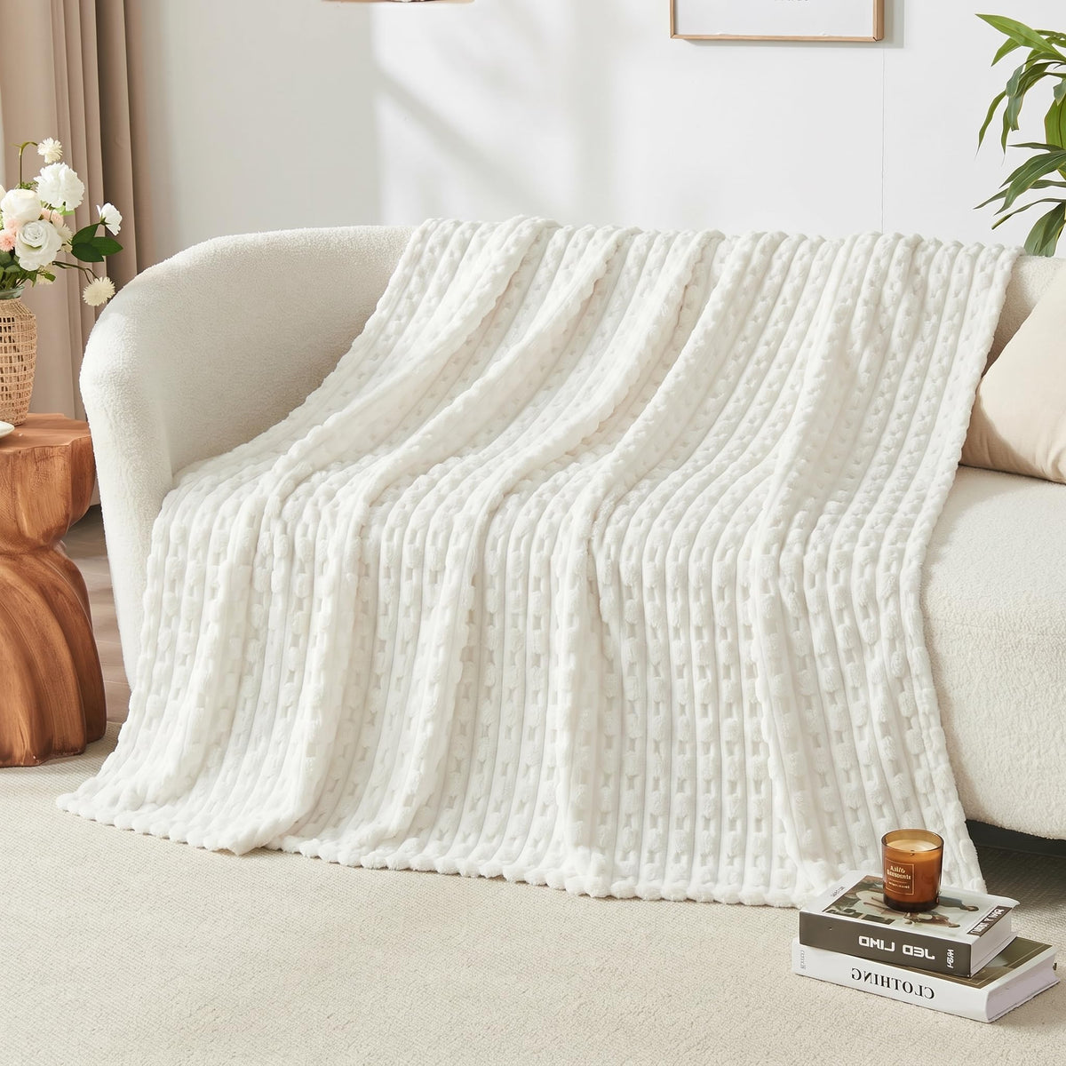 Leximan Ribbed Fleece Throw Blanket, Ultra-Soft Plush Blanket for Sofa, Couch and Bed, Cozy All-Season Home Decor Throw (Red, Twin (60" x 80"))