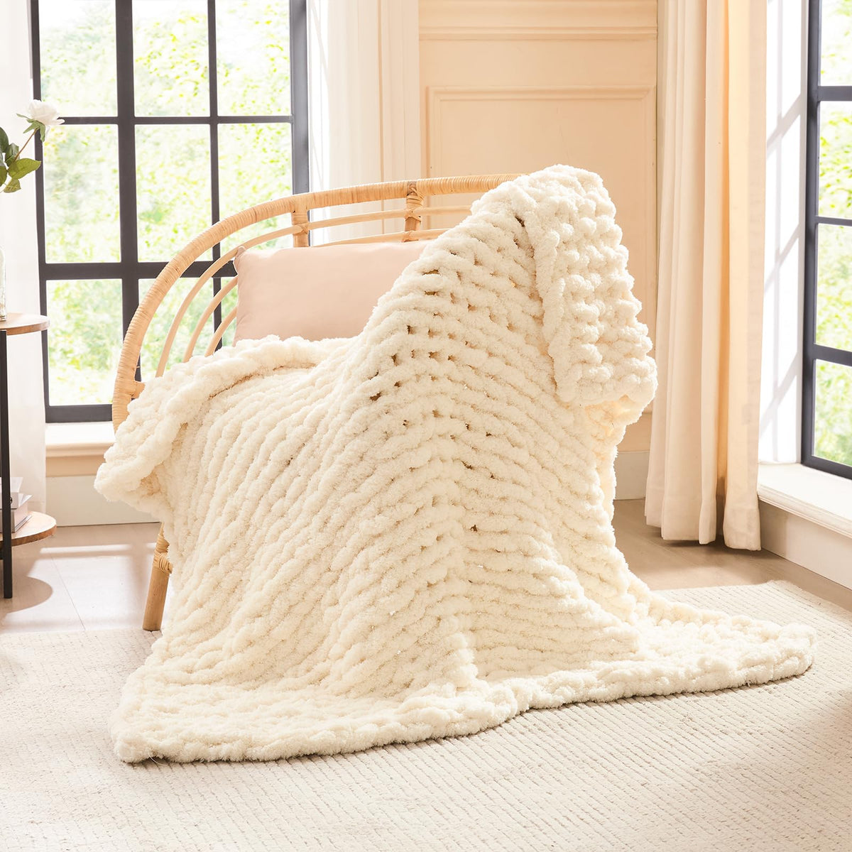 L'AGRATY Chunky Knit Throw Blanket for Couch, 50'' x 60'' Knit Throw, Ivory