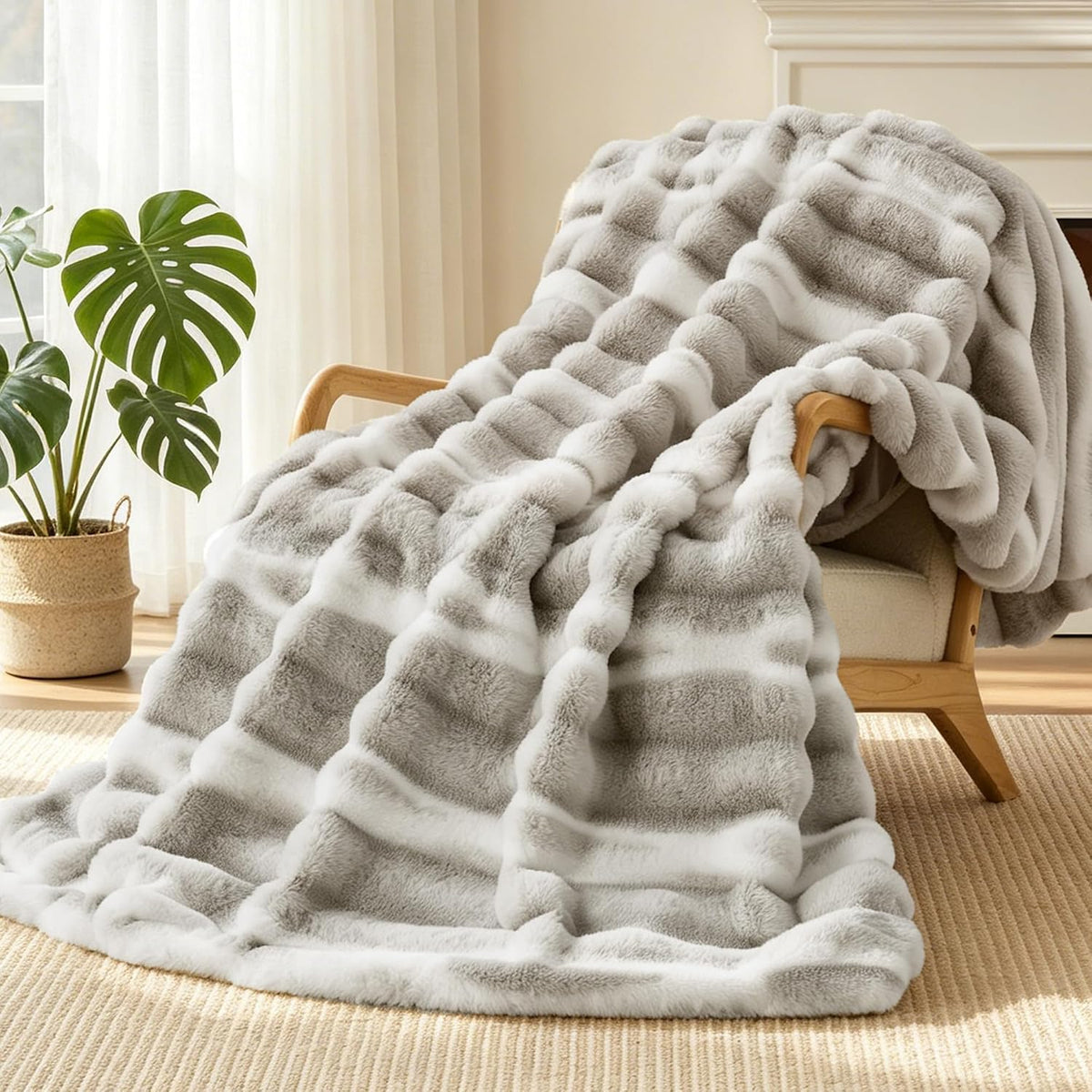 VFROO Plush Faux Rabbit Fur Throw Blanket – 850GSM Thick & Warm, Ultra Soft Fluffy Blanket for Couch, Bed, Sofa, Ideal Gift for Women, 50" × 60", Grey