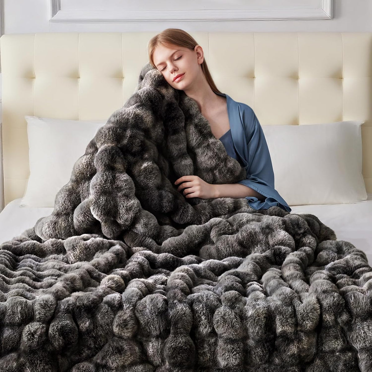 Anysay Faux Fur Throw Blanket, 1000GSM Fluffy Soft Bubble Blanket 50''*60''