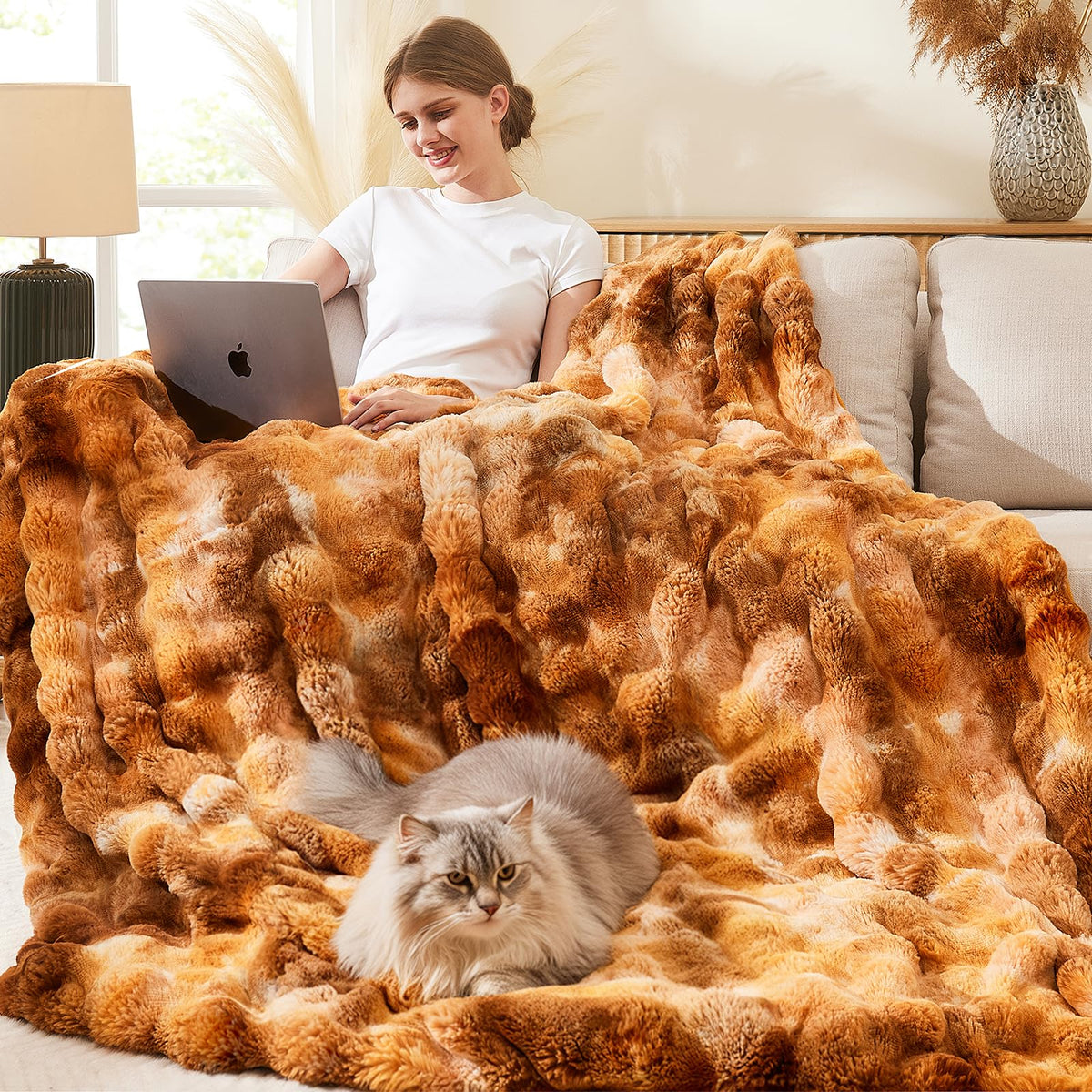 L'AGRATY Faux Rabbit Fur Throw Blanket for Couch, 50'' x 60'', Cocoa Brown