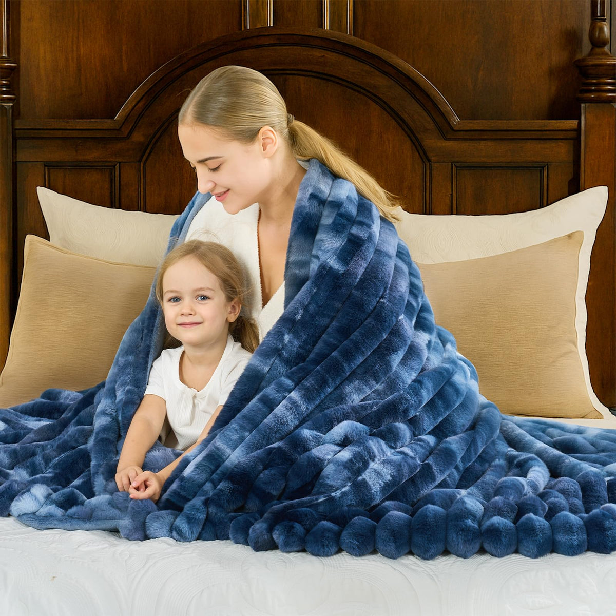 Cozy Bliss Faux Fur Throw Blanket for Couch, Cozy Warm Plush Striped Blanket for Sofa Bedroom Living Room, 50 * 60 Inches Black