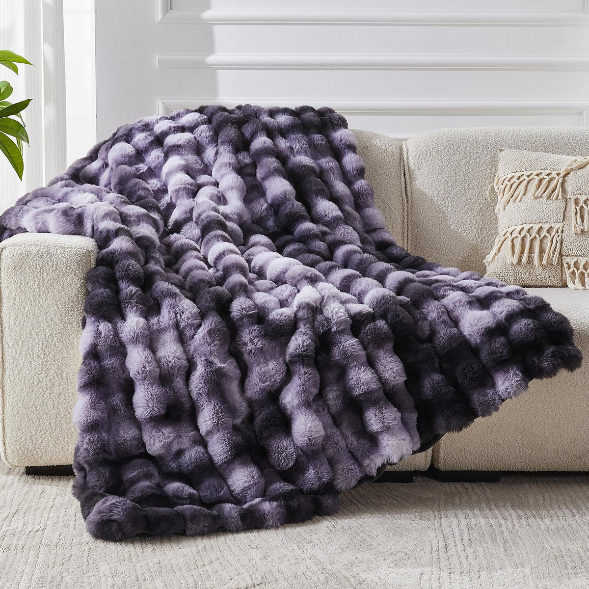 Faux Fur Throw Blanket for Couch, 1000 GSM Cozy Fuzzy Fluffy Soft Plush Thick Bubble Sherpa Blanket for Sofa Bedroom Living Room, Mothers Day Birthday Gifts for Women Home Decor