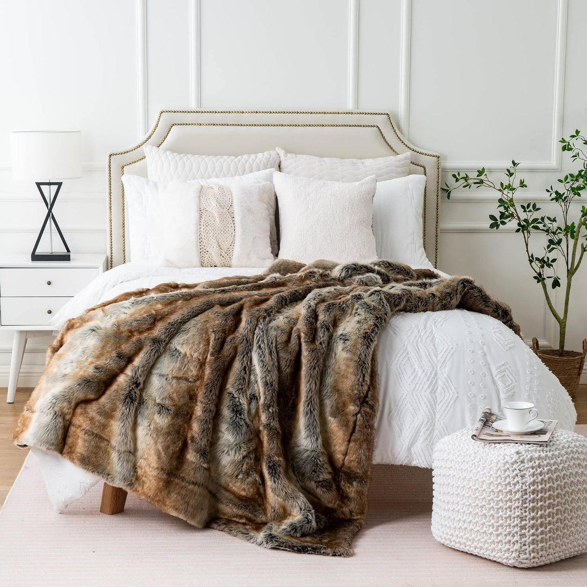 BATTILO Large Brown Faux Fur Throw Blanket for Bed, 60"x80", Shaggy