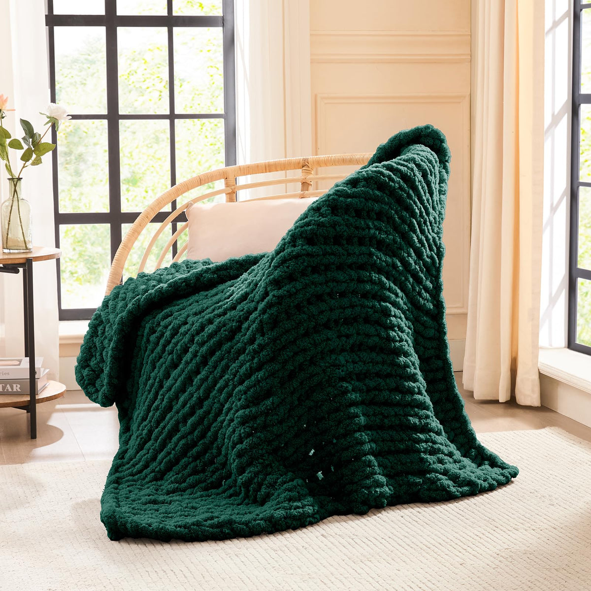 L'AGRATY Chunky Knit Throw Blanket for Couch, 50'' x 60'' Knit Throw, Ivory