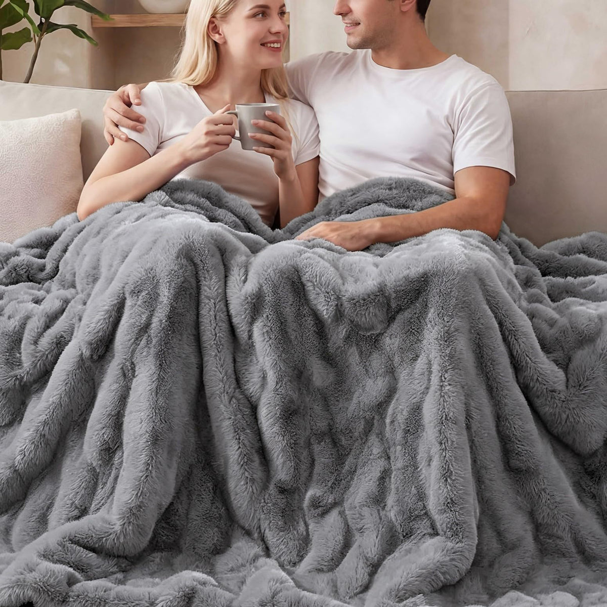 ORINOVA Pink Fluffy Double Sided Blanket for Couch Living Room Faux Fur 50x60 Fuzzy Throw No Shed Blanket for Bed Soft Furry Bed Cozy Comforter Home Decor Gifts 860 GSM