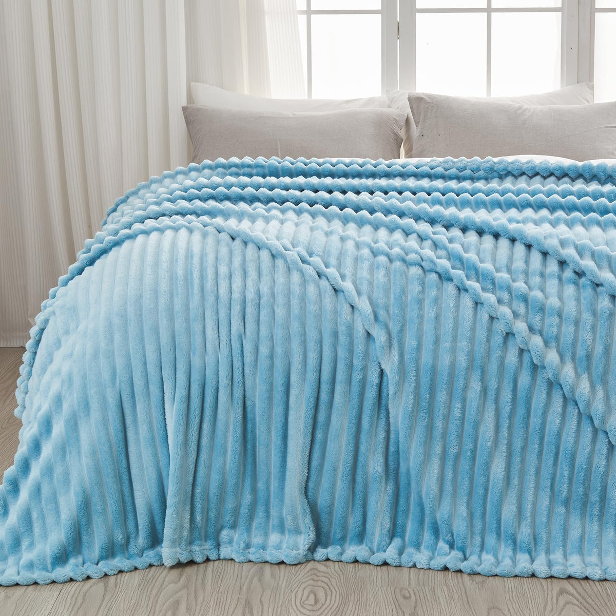 NEWCOSPLAY Fleece Ribbed Cozy Throw Blanket for Couch, Pink, 50"x60"