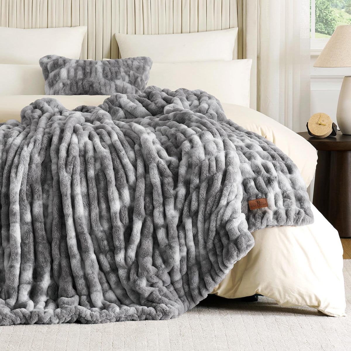 Cozy Bliss Double-Sided Soft Faux Fur Throw Blanket,50"x60", Cream White