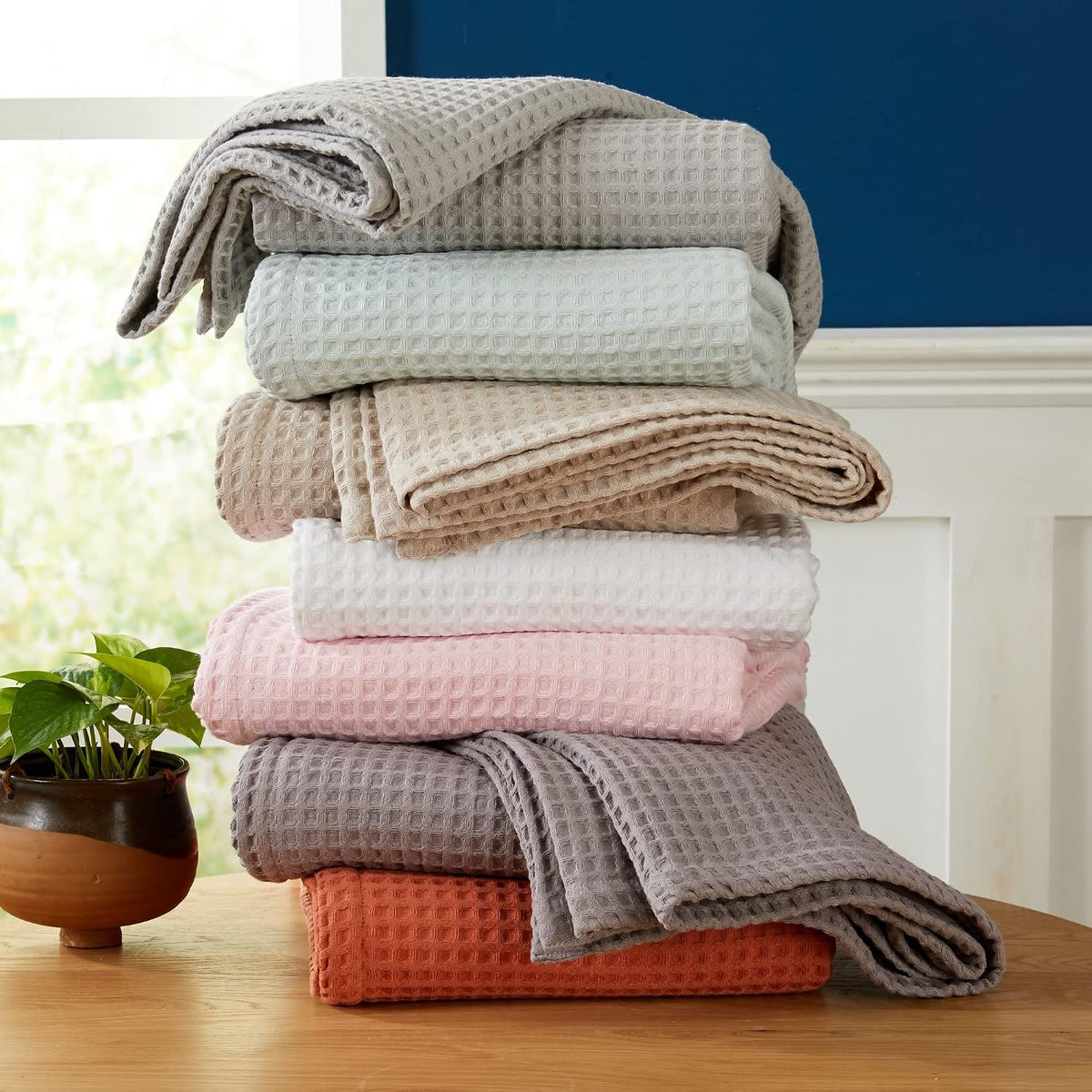 100% Cotton Waffle Weave Bed Blanket | Soft, Breathable, and Lightweight Blanket for All-Season | Perfect for Layering | Brielle Collection (Full/Queen, Linen)