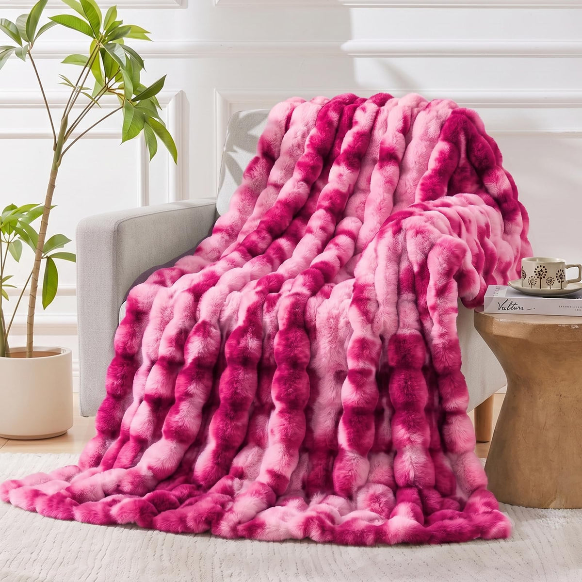 Faux Fur Throw Blanket for Couch, Luxury Cozy Soft Fluffy and Fuzzy Plush Rabbit Fur Bubble Blanket for Sofa Bedroom Living Room, Mothers Day Birthday Gifts for Women