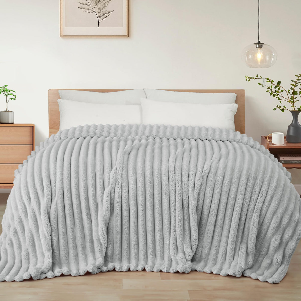 Exclusivo Mezcla Striped Fleece Throw Blanket for Couch, Sofa, Bed, 50"x60"