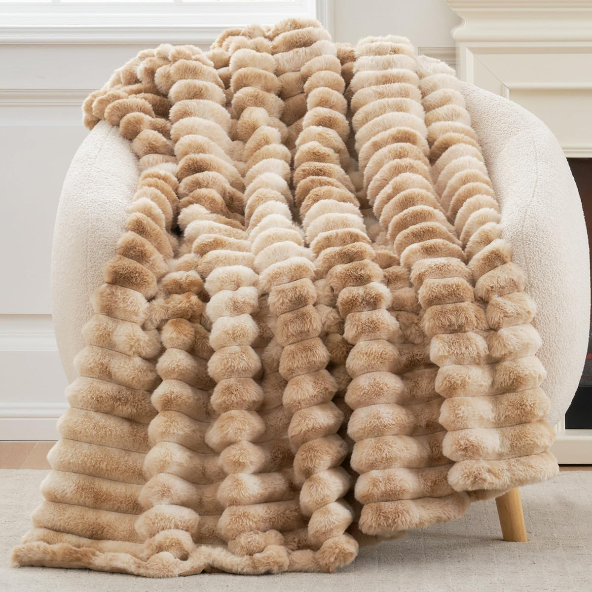 Cozy Bliss Faux Fur Throw Blanket for Couch, Cozy Warm Plush Striped Blanket for Sofa Bedroom Living Room, 50 * 60 Inches Black