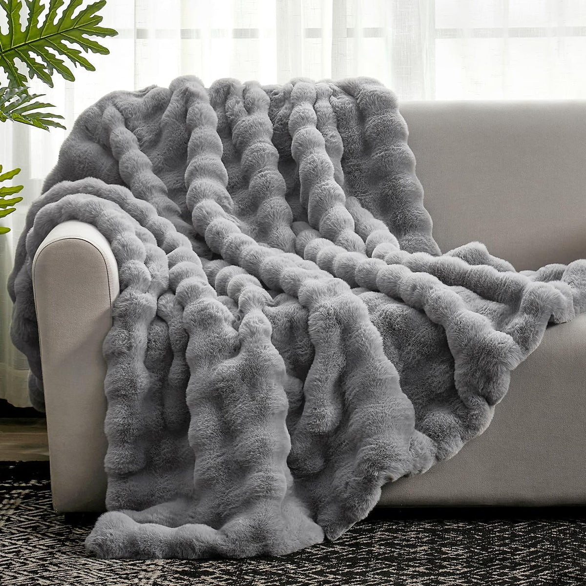 Cozy Bliss Faux Fur Throw Blanket for Couch, Fuzzy Soft Plush Thick Bubble Blanket for Sofa Bedroom Living Room, 50 * 60 Inches Tie-dye Taupe