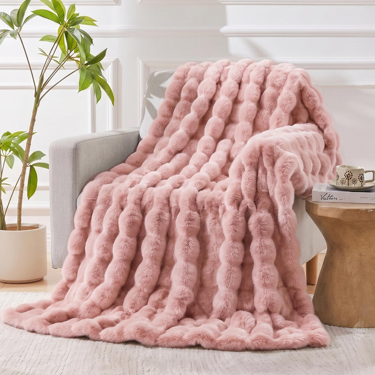 Faux Fur Throw Blanket for Couch, Luxury Cozy Soft Fluffy and Fuzzy Plush Rabbit Fur Bubble Blanket for Sofa Bedroom Living Room, Mothers Day Birthday Gifts for Women