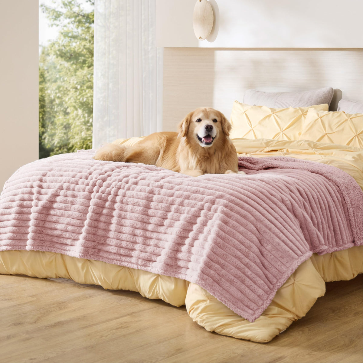 Bedsure ComfyFleece® Waterproof Dog Blankets for Large Dogs,50x60 Cream