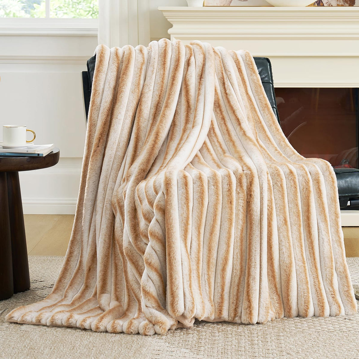 Cozy Bliss Faux Fur Throw Blanket for Couch, Cozy Warm Plush Striped Blanket for Sofa Bedroom Living Room, 50 * 60 Inches Black