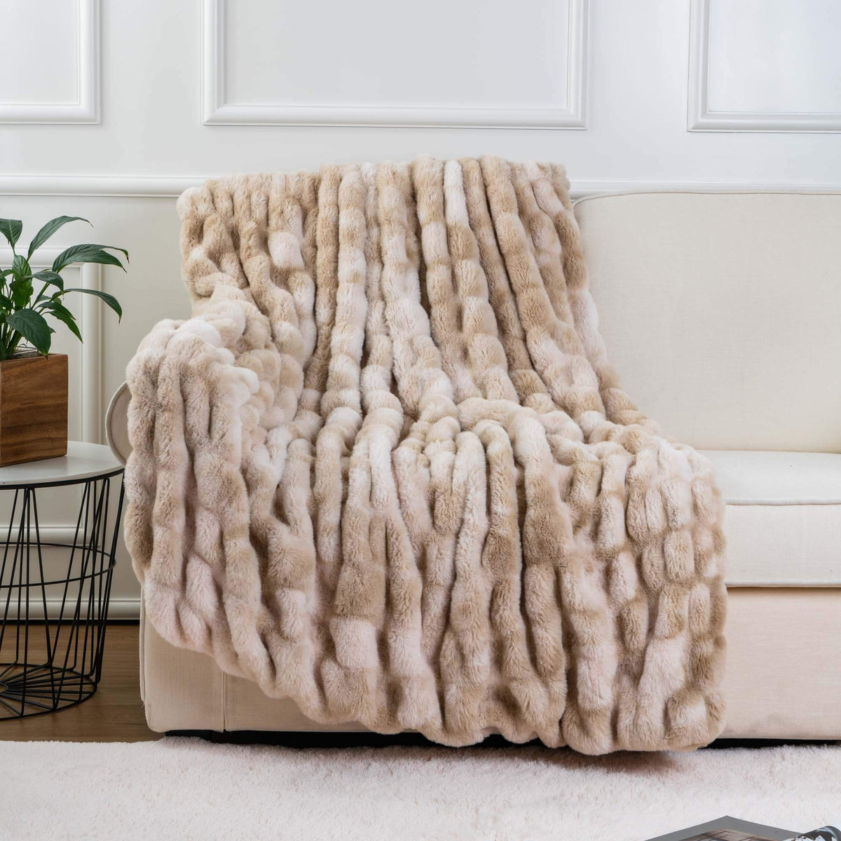 BATTILO Large Brown Faux Fur Throw Blanket for Bed, 60"x80", Shaggy