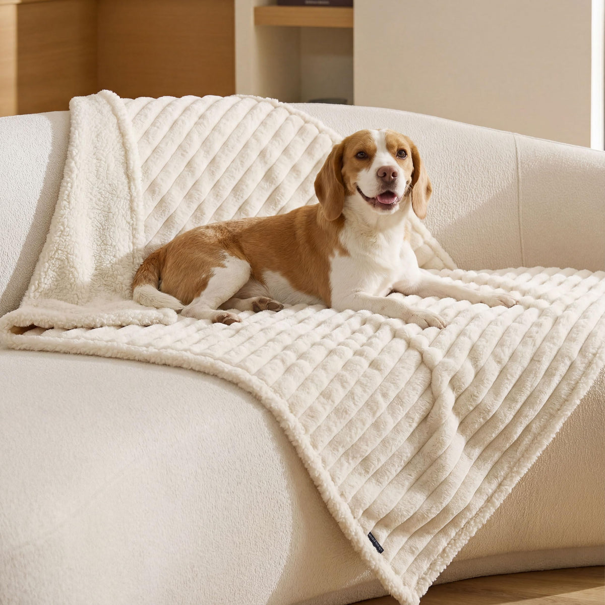 Bedsure ComfyFleece® Waterproof Dog Blankets for Large Dogs,50x60 Cream