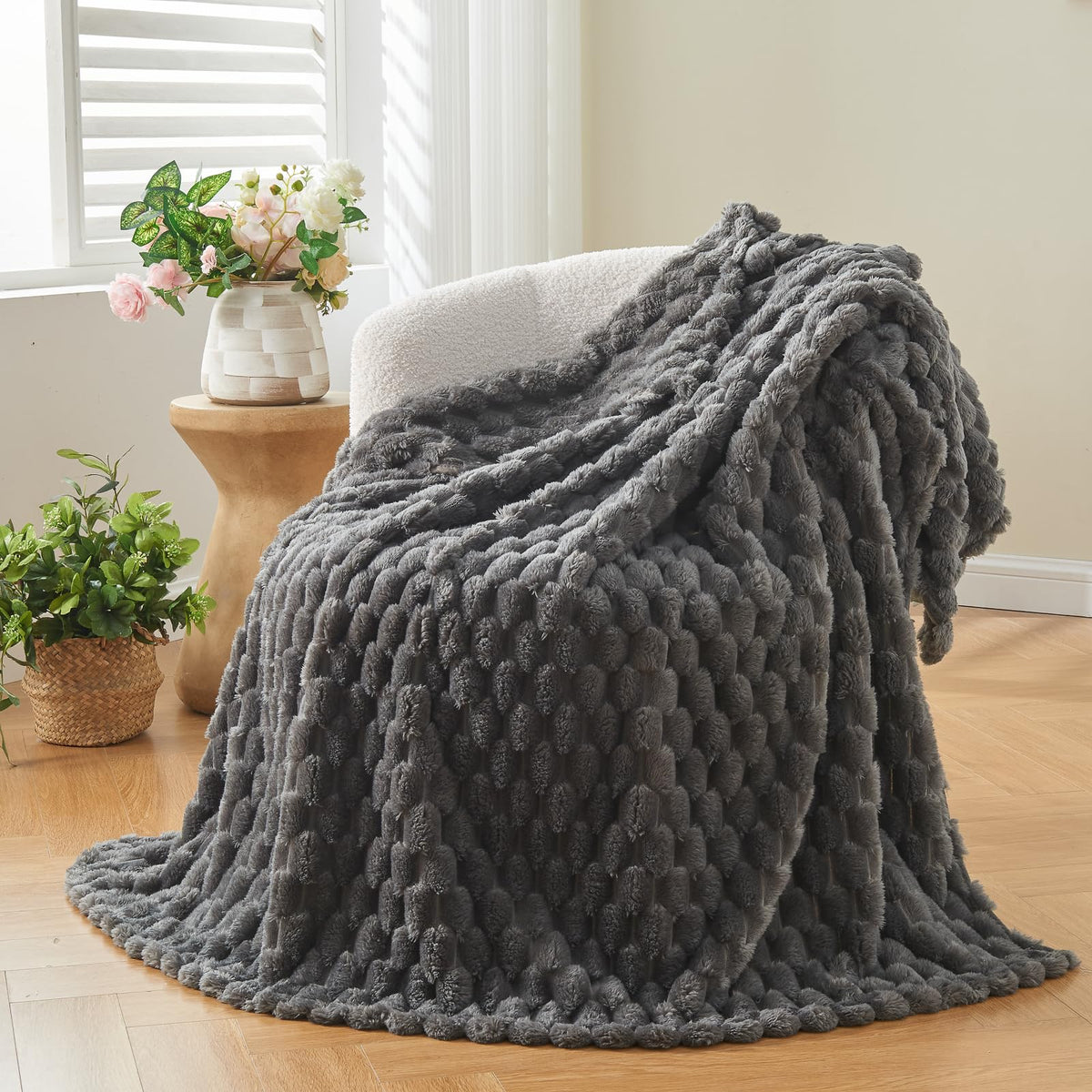 NEWCOSPLAY Fleece Ribbed Cozy Throw Blanket for Couch, Pink, 50"x60"
