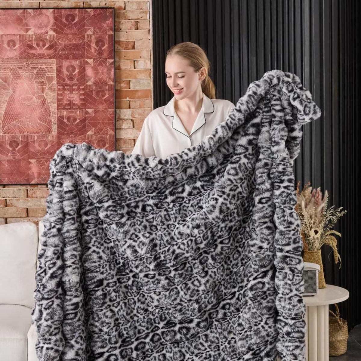 760GSM Faux Rabbit Faux Fur Throw Blanket,Super Thick Warm Bubble Blanket Throw,Fuzzy Luxury Plush Decorative Blanket for Couch Bed Sofa(Leopard Brown,50''x 60'')