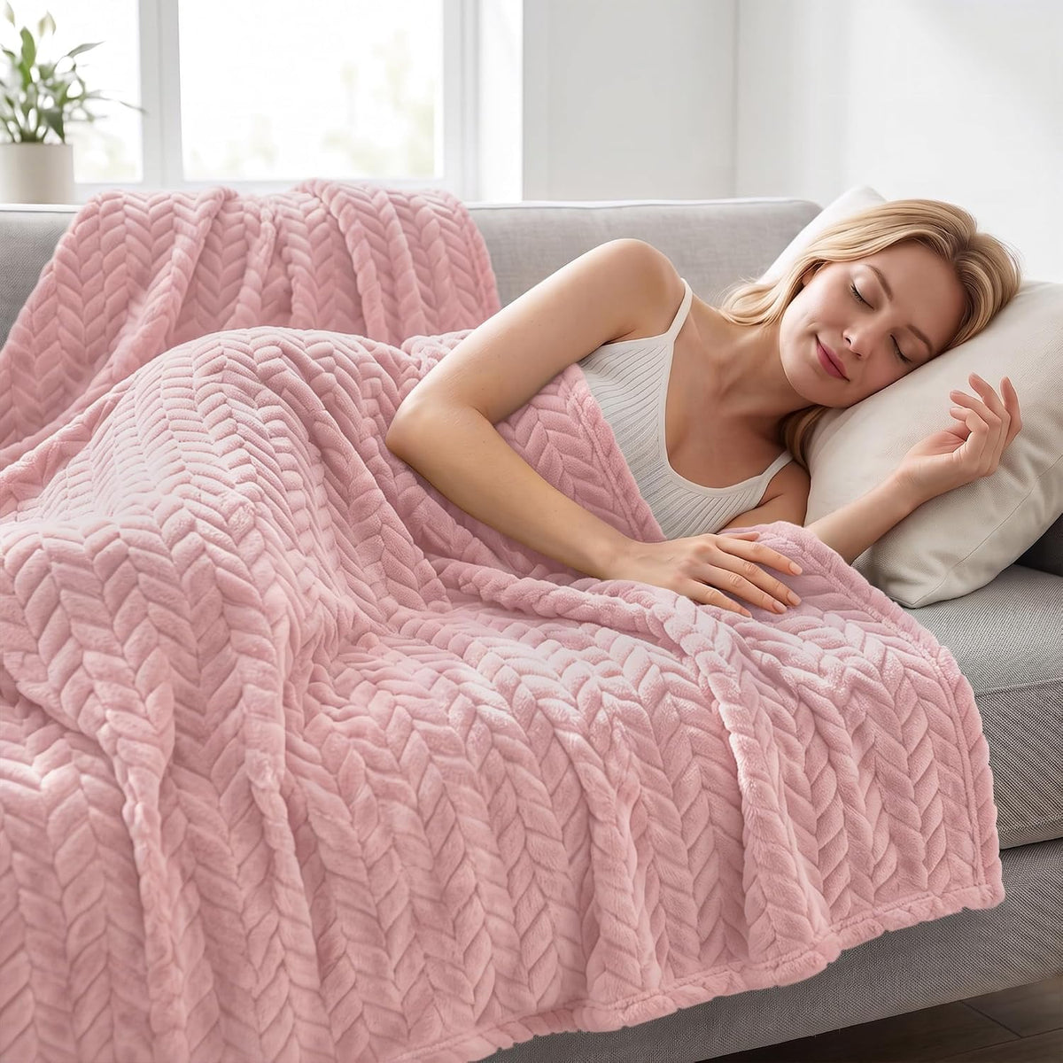 Exclusivo Mezcla Fleece Pink Throw Blanket for Couch Sofa Bed, 50”x70”