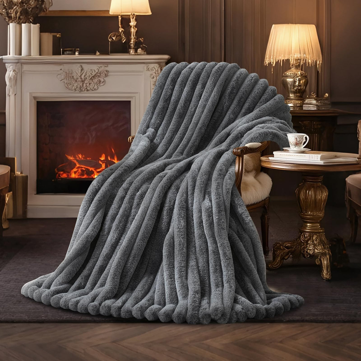 Amélie Home Soft Striped Faux Fur Throw Blanket for Couch, Ivory, 55"x70"