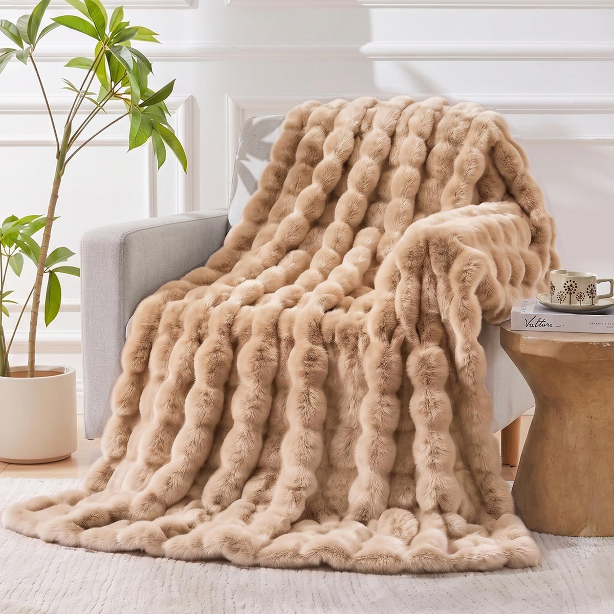 Faux Fur Throw Blanket for Couch, Luxury Cozy Soft Fluffy and Fuzzy Plush Rabbit Fur Bubble Blanket for Sofa Bedroom Living Room, Mothers Day Birthday Gifts for Women