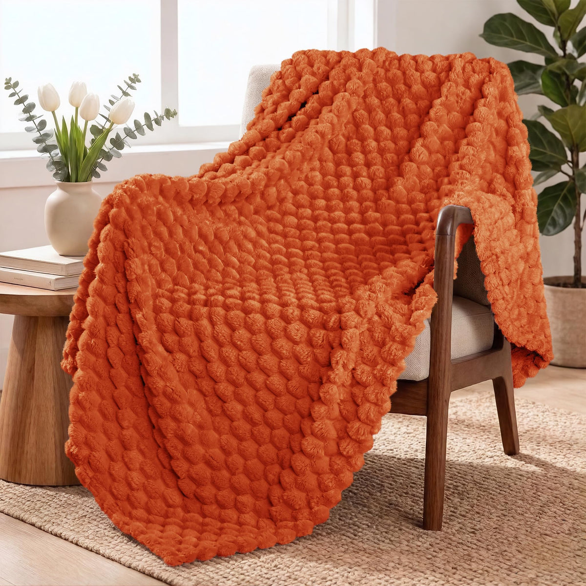 Exclusivo Mezcla Large 3D Fleece Throw Blanket for Couch, Ivory