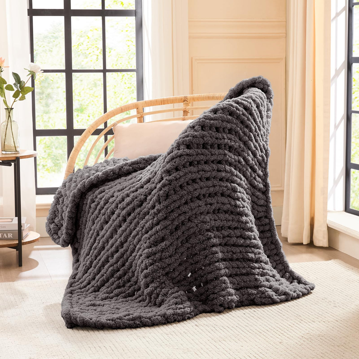 L'AGRATY Chunky Knit Throw Blanket for Couch, 50'' x 60'' Knit Throw, Ivory