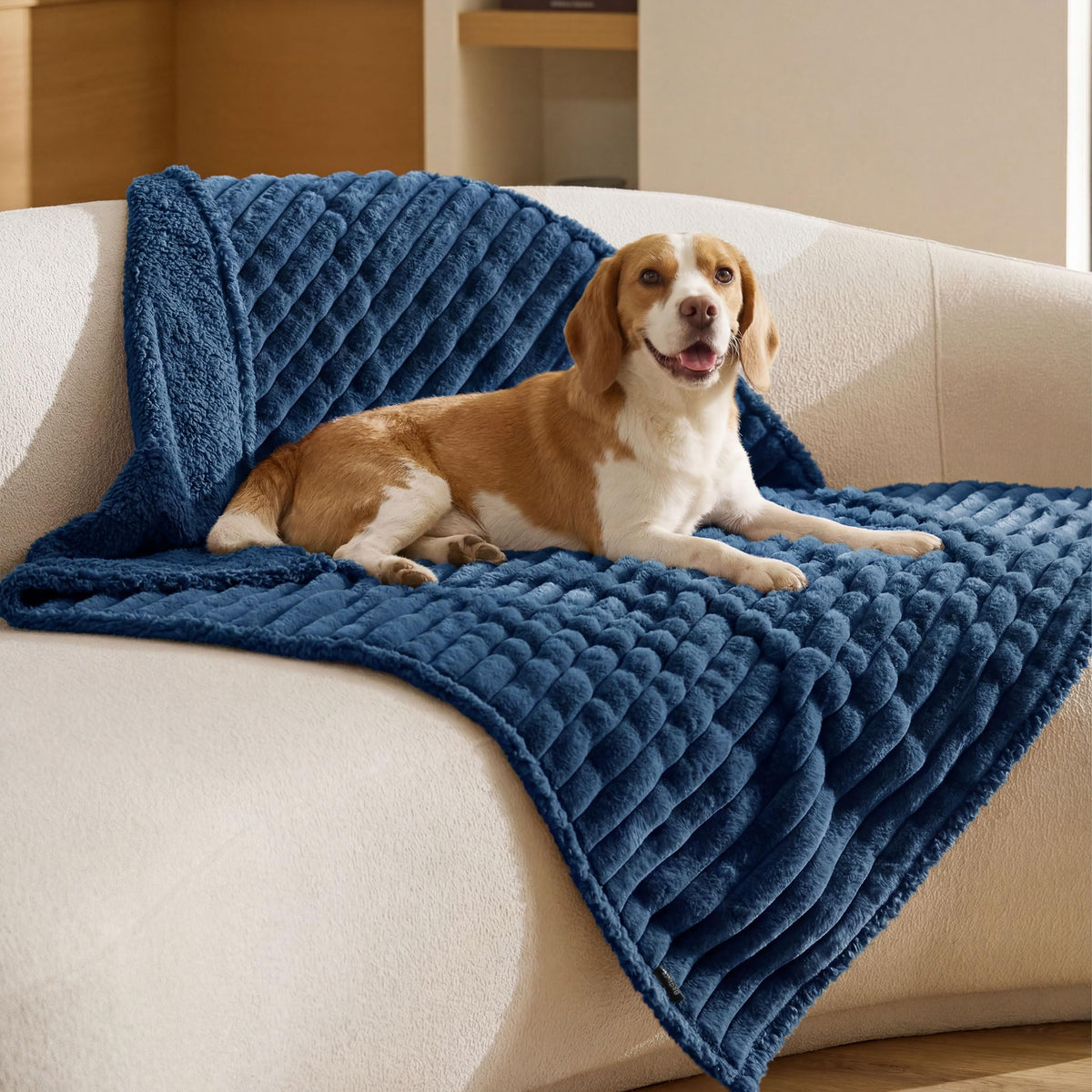 Bedsure ComfyFleece® Waterproof Dog Blankets for Large Dogs,50x60 Cream