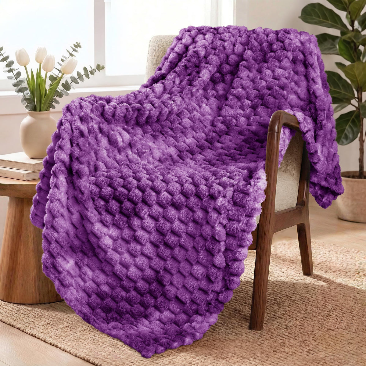 Exclusivo Mezcla Large 3D Fleece Throw Blanket for Couch, Ivory