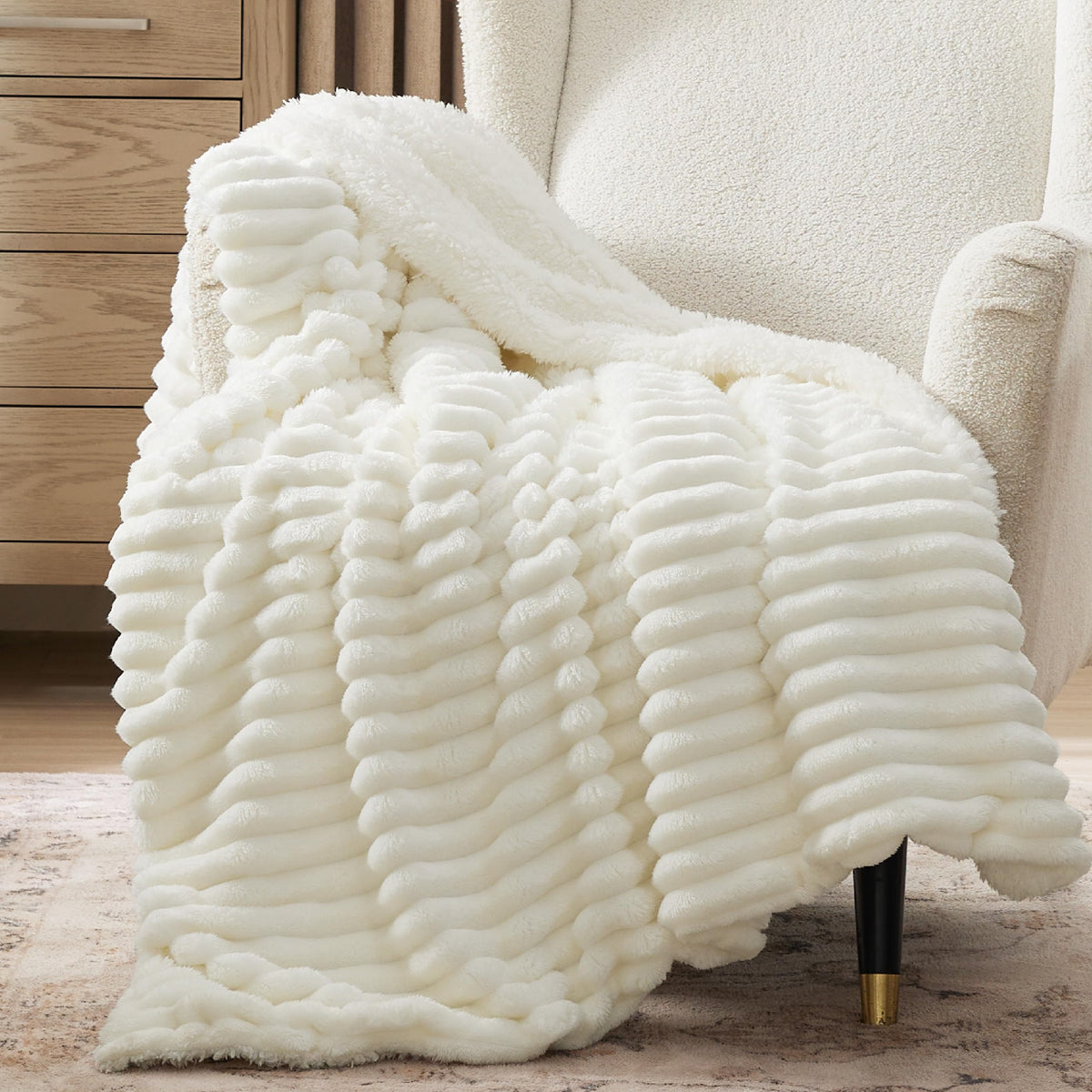 Bedsure Soft Sherpa Blanket Fluffy Throw Gift Beige 50"x60"