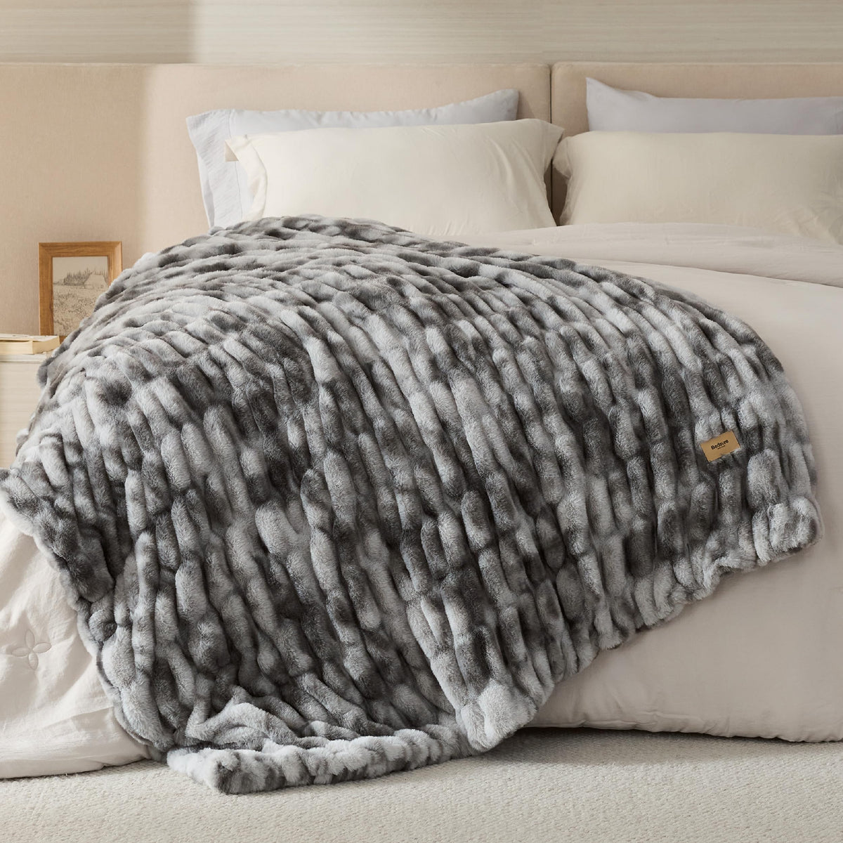 Bedsure Soft Double-Sided Faux Fur Throw Blanket, Light Brown, 50"x60"