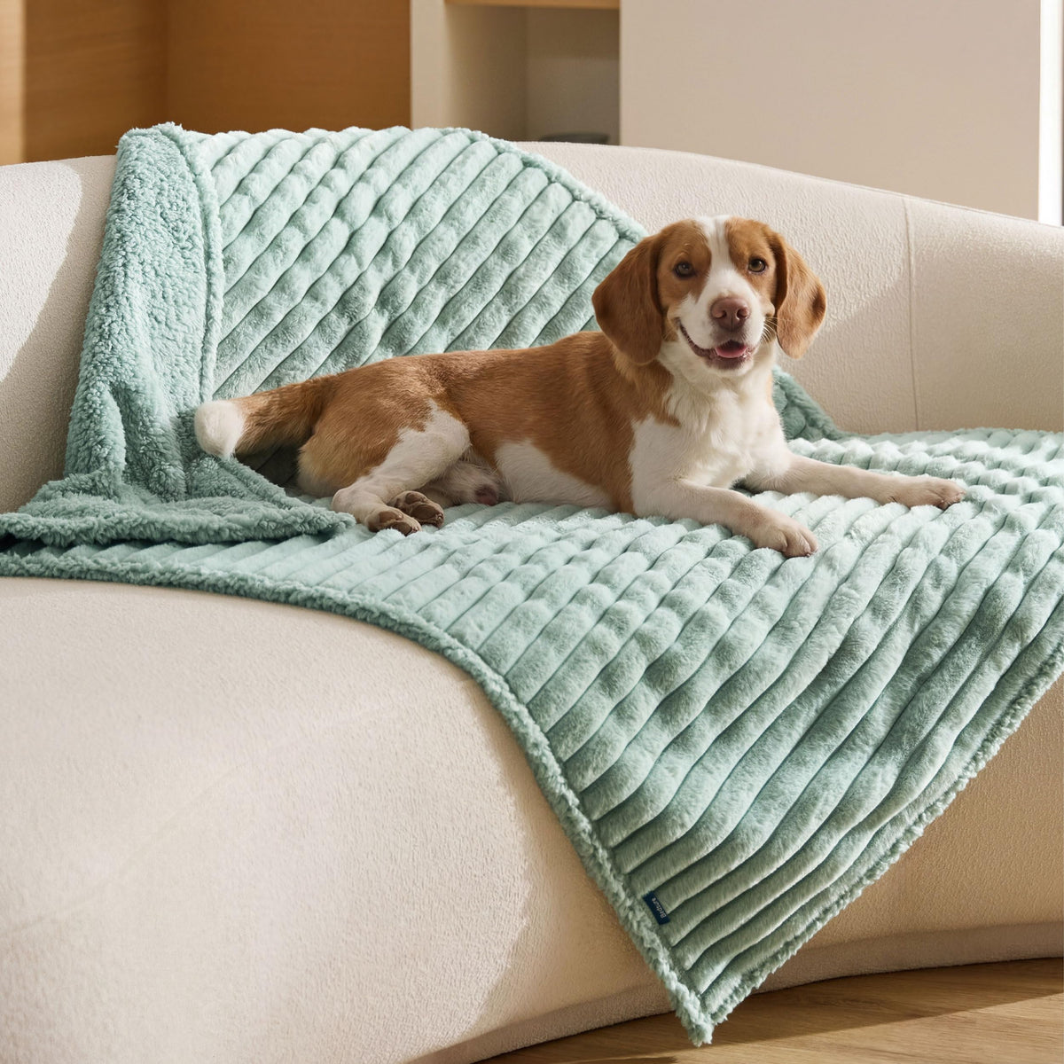 Bedsure ComfyFleece® Waterproof Dog Blankets for Large Dogs,50x60 Cream