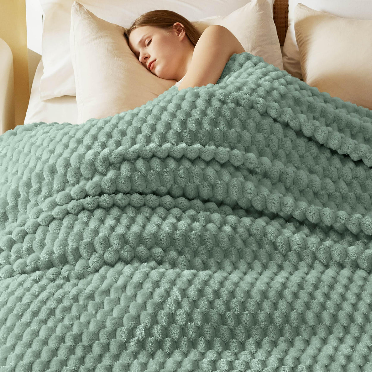 Bedsure Pink Throw Blanket for Couch - 350GSM Fluffy Plush Bubble Blanket for Bed Home Room Decor, GentleSoft Cute Fleece Soft Cozy Gifts for Women Girls, 50x60 Inches